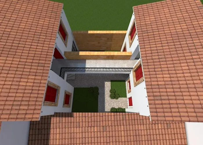 House Of The Rose Queen Hotel